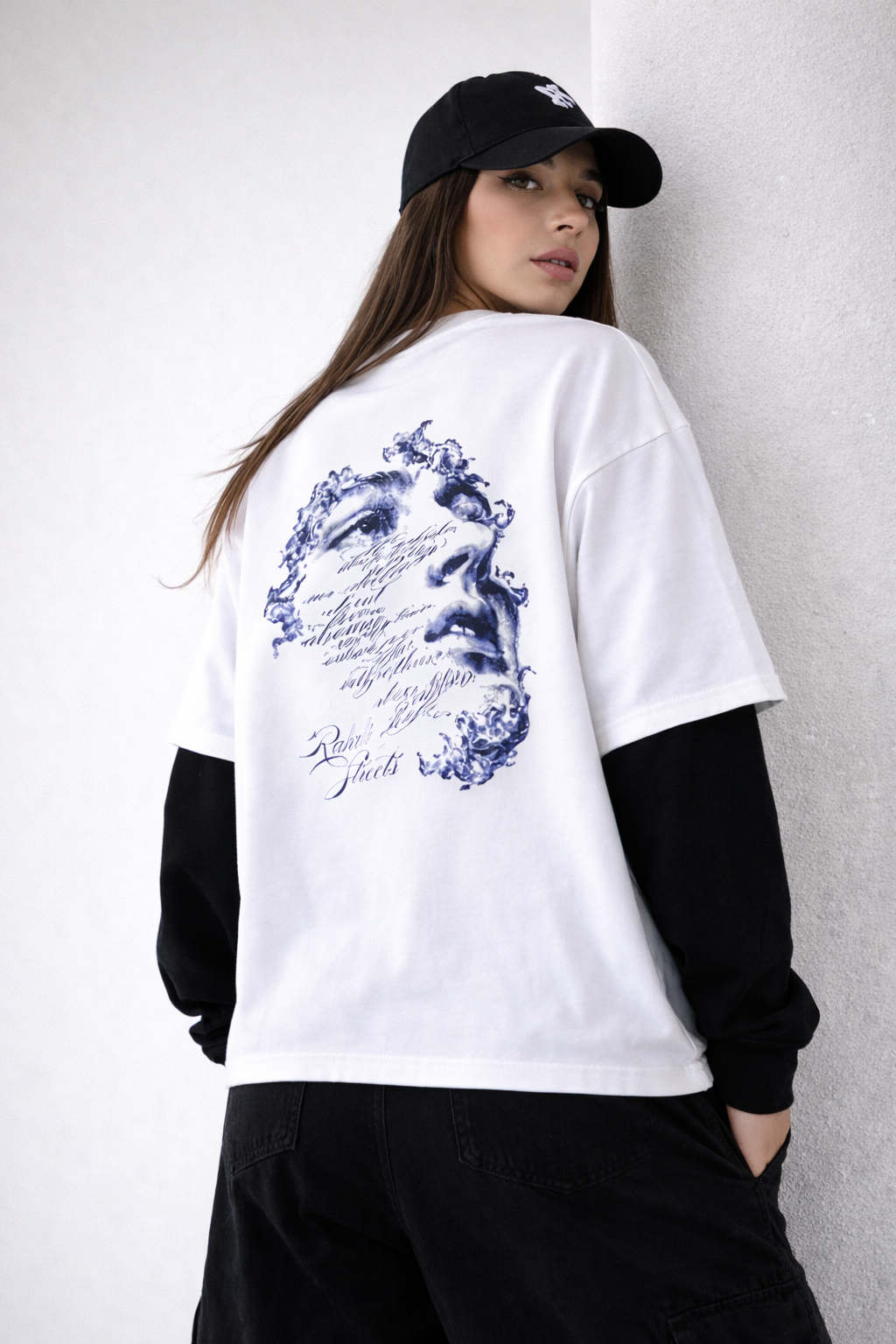 BETWEEN TAUGHTS - FAKE SLEEVES OVERSIZED TSHIRT